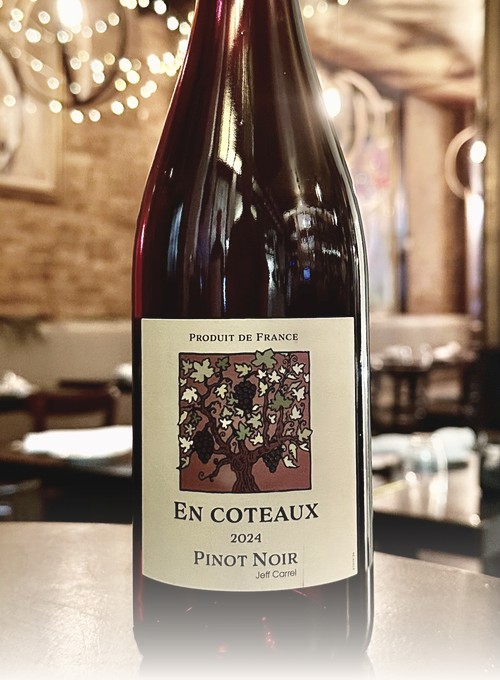 Jeff Carrel En Coteaux Pinot Noir bottle