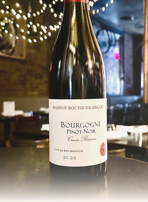 Maison Roche de Bellene Bourgogne Pinot Noir Cuvee Reserve bottle